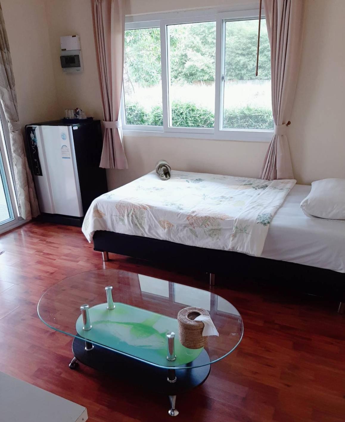 Khanom Garden Suite Habitación foto