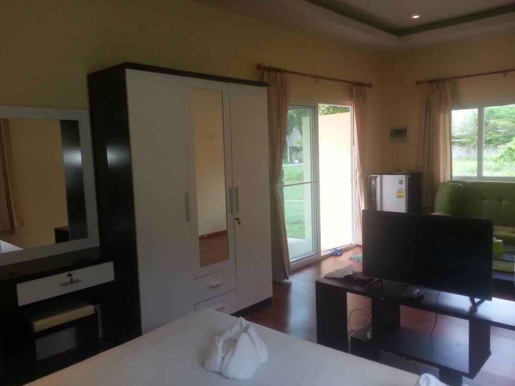 Khanom Garden Suite Habitación foto
