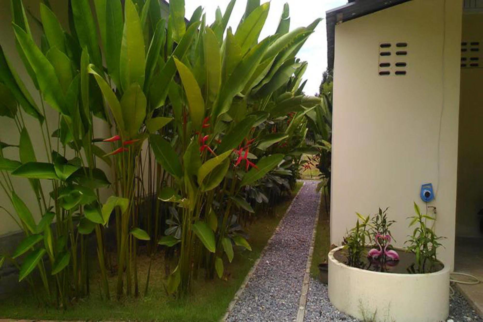 Khanom Garden Suite Exterior foto